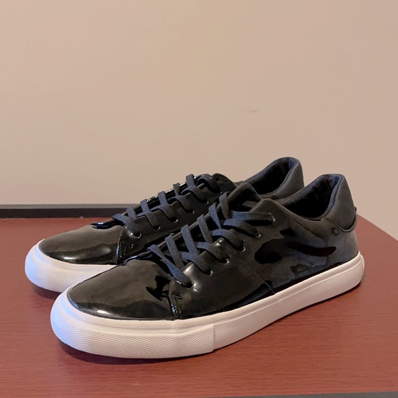 Express Other - Express patent leather black shoes, size 8